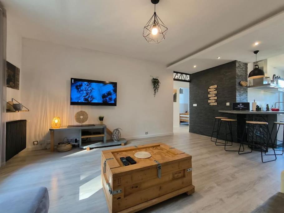 Apartment Bel Appartement-foire Expo-4 Pers-parking Gratuit