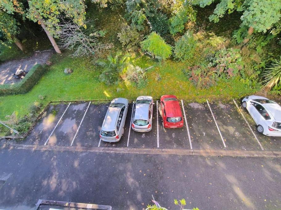 Bel Appartement-foire Expo-4 Pers-parking Gratuit *