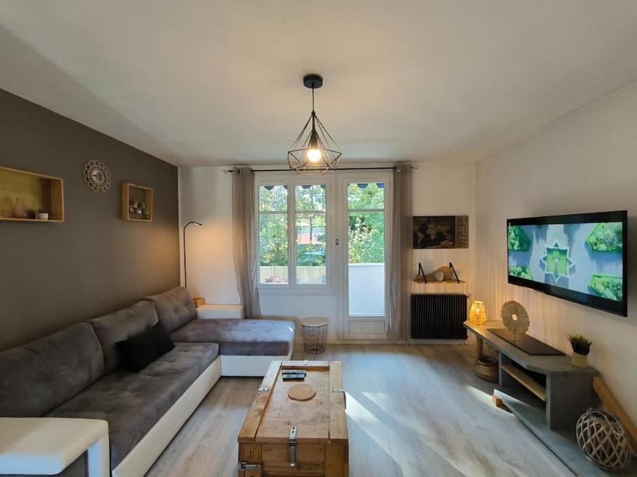 Bel Appartement-foire Expo-4 Pers-parking Gratuit Apartment *